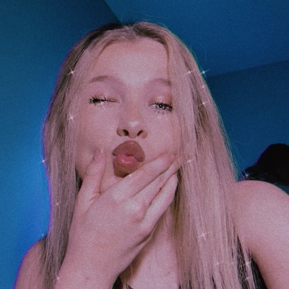 Meet your Posher, Ava